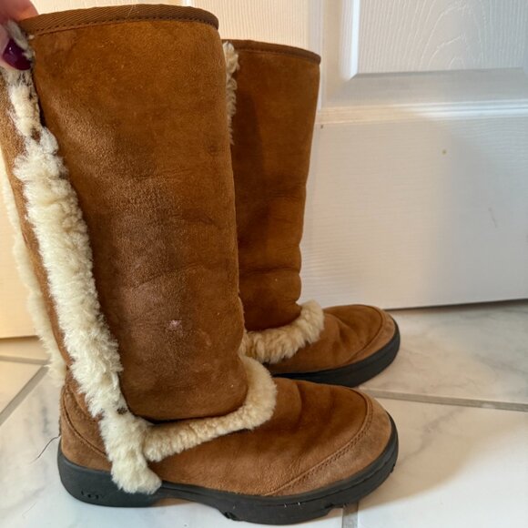 UGG Size W6 Sunburst Tall - Picture 2 of 6